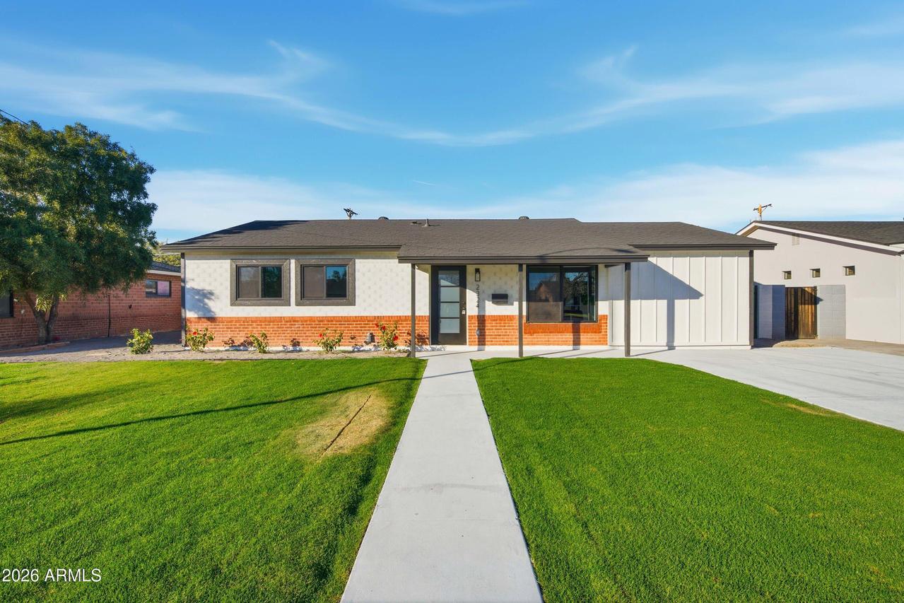 2324 E Heatherbrae Dr., Phoenix, AZ 85016