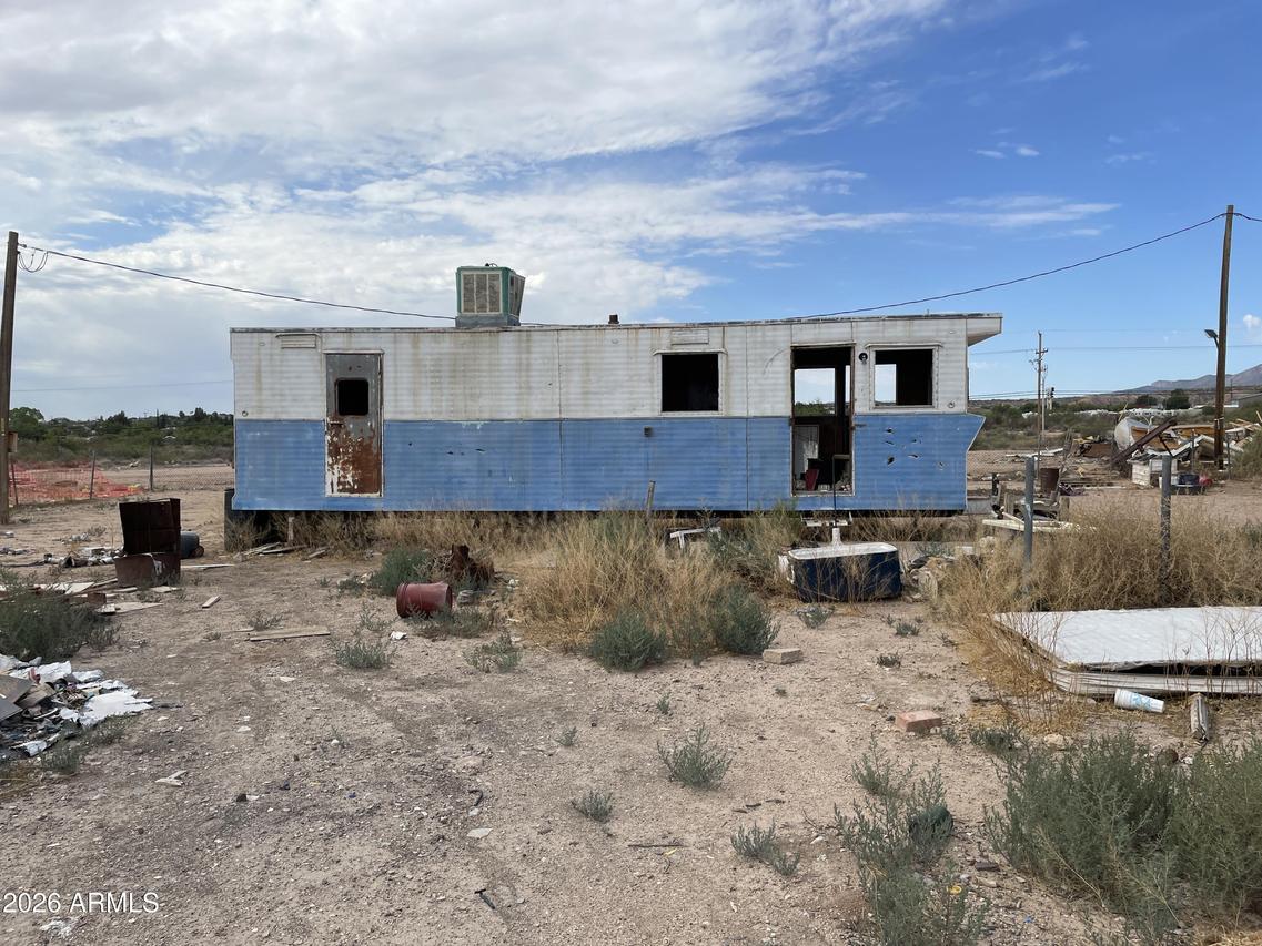 451 E El Paso Ln. #-, Benson, AZ 85602
