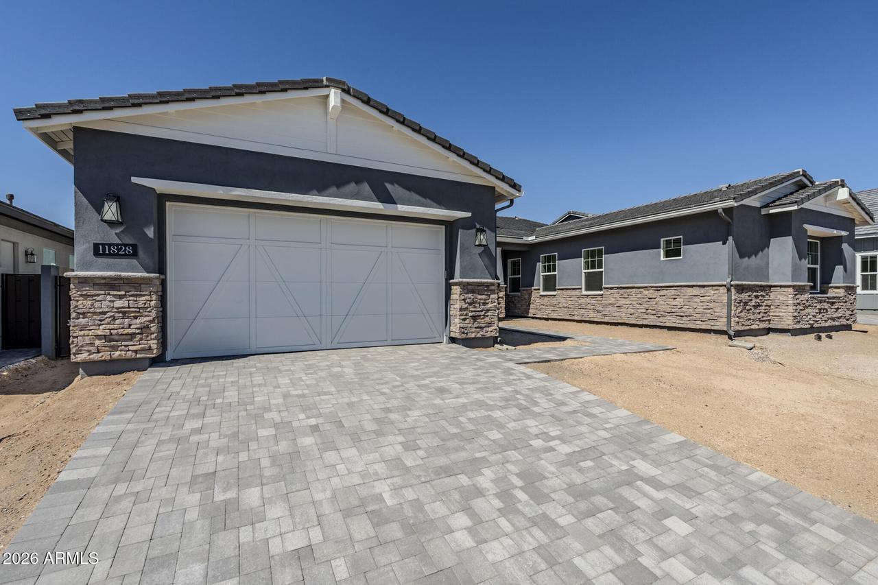 11828 N Loma Linda St., Surprise, AZ 85388