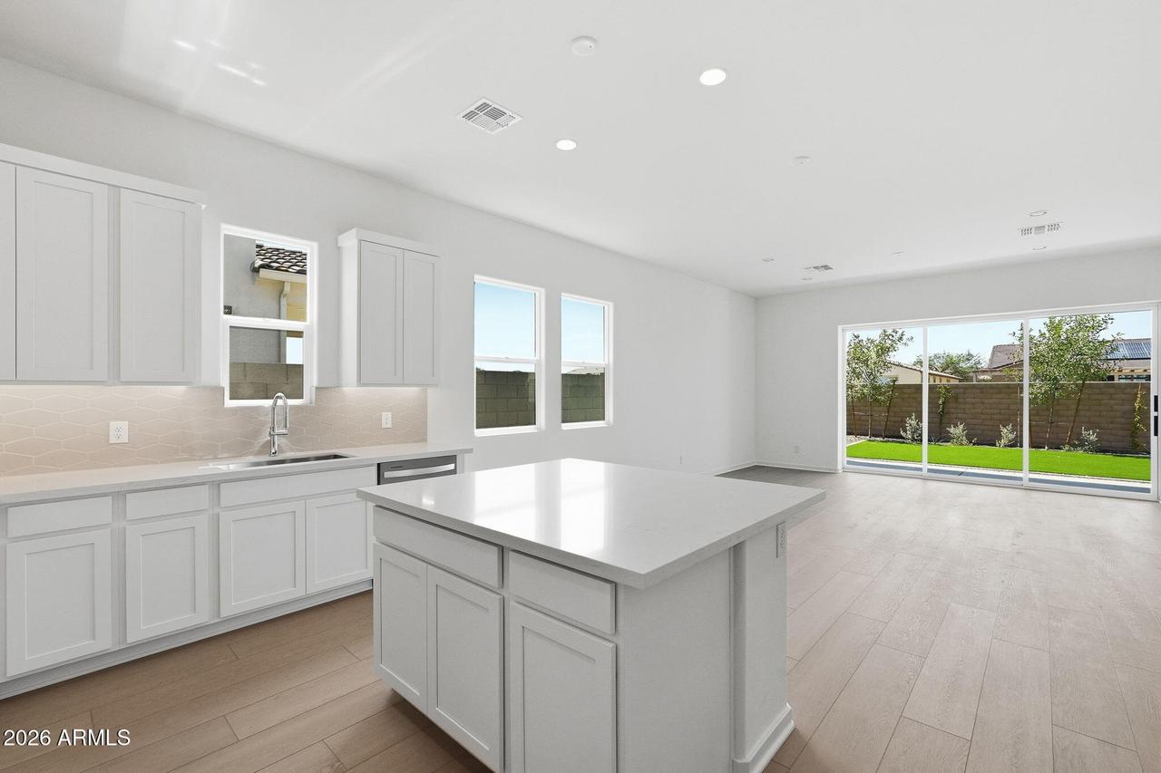 15444 S 182nd Ave., Goodyear, AZ 85338