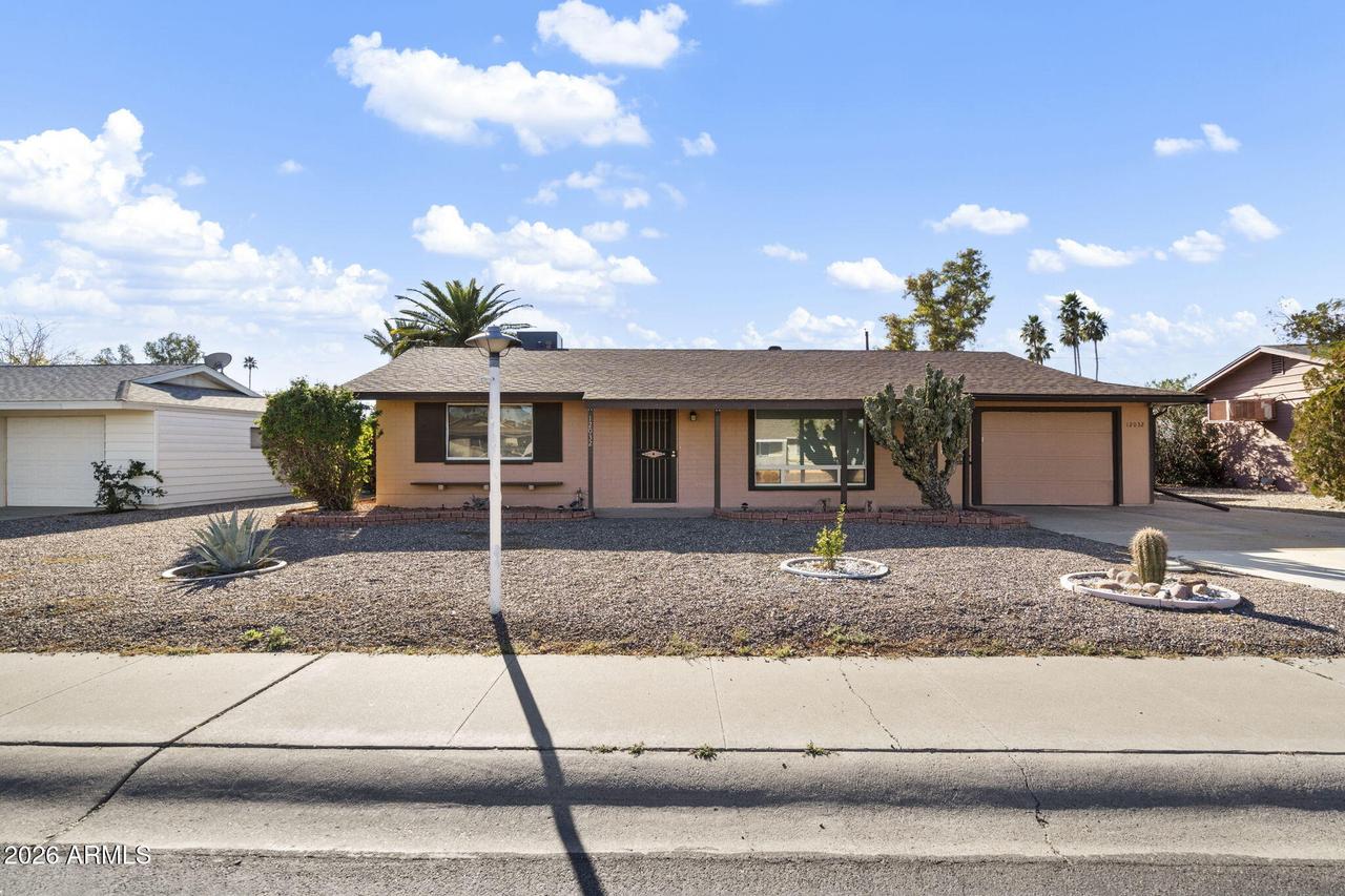 12032 N Hillcrest Dr., Sun City, AZ 85351