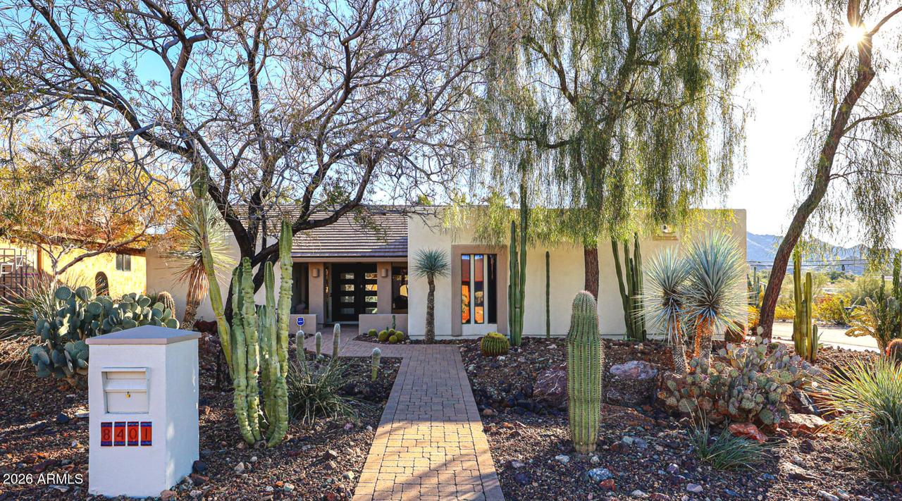 8401 N 16th Pl., Phoenix, AZ 85020