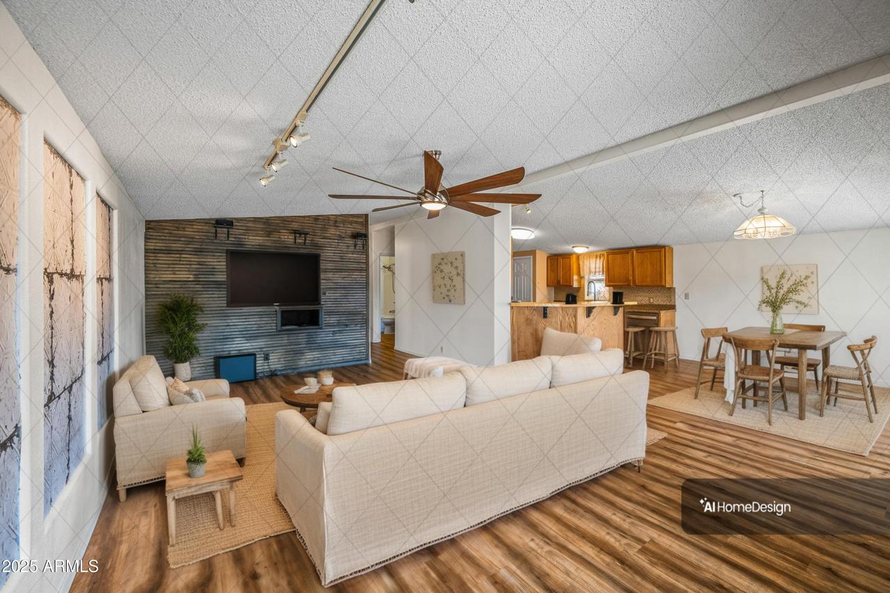 7642 E Holmes Ave., Mesa, AZ 85209