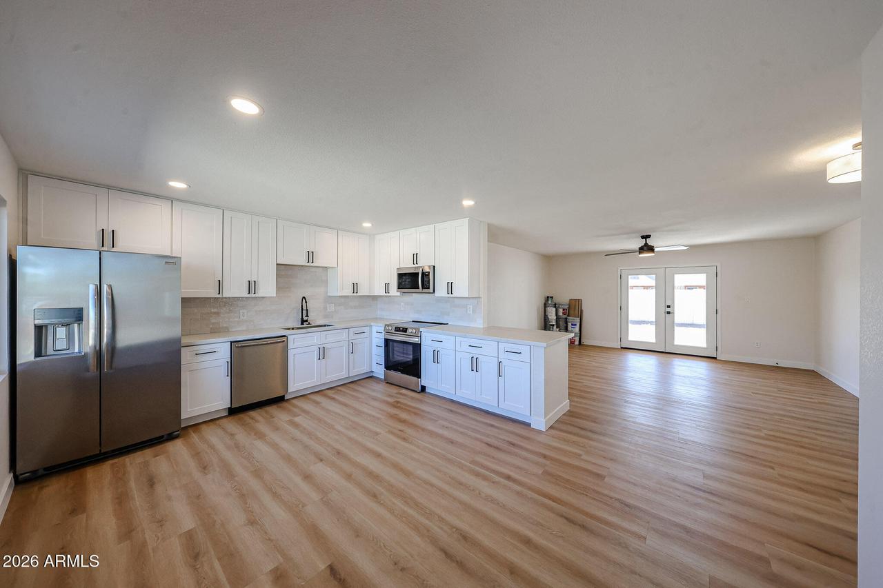 3337 W Ocotillo Rd., Phoenix, AZ 85017