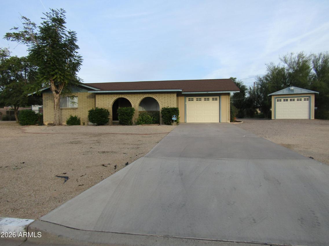 1417 N 67th St., Mesa, AZ 85205