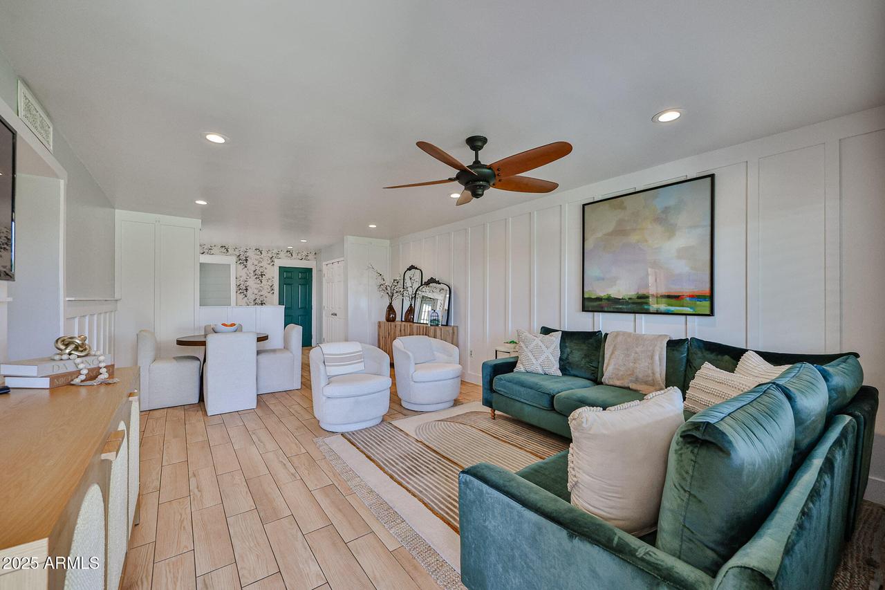 13417 N 111th Ave., Sun City, AZ 85351