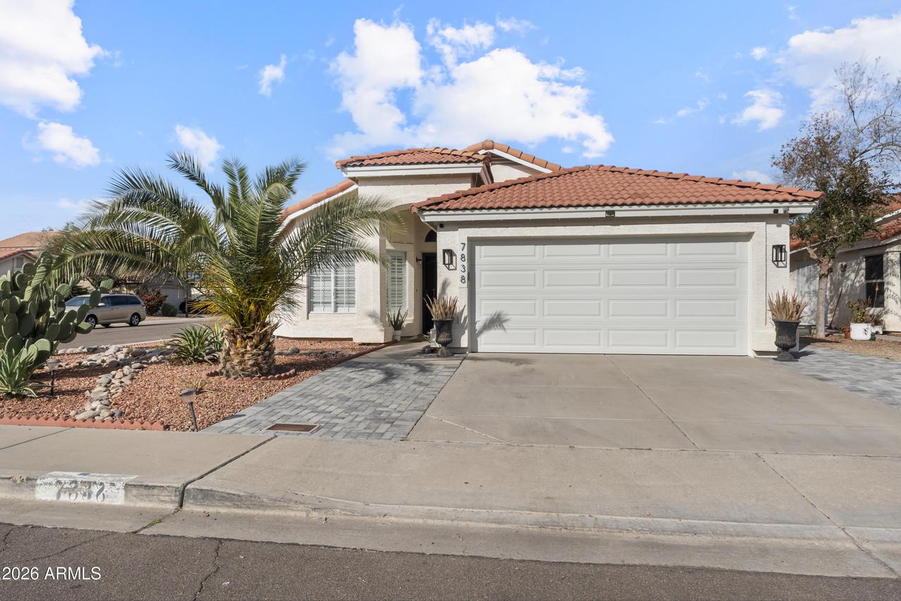 7838 W Mcrae Way, Glendale, AZ 85308