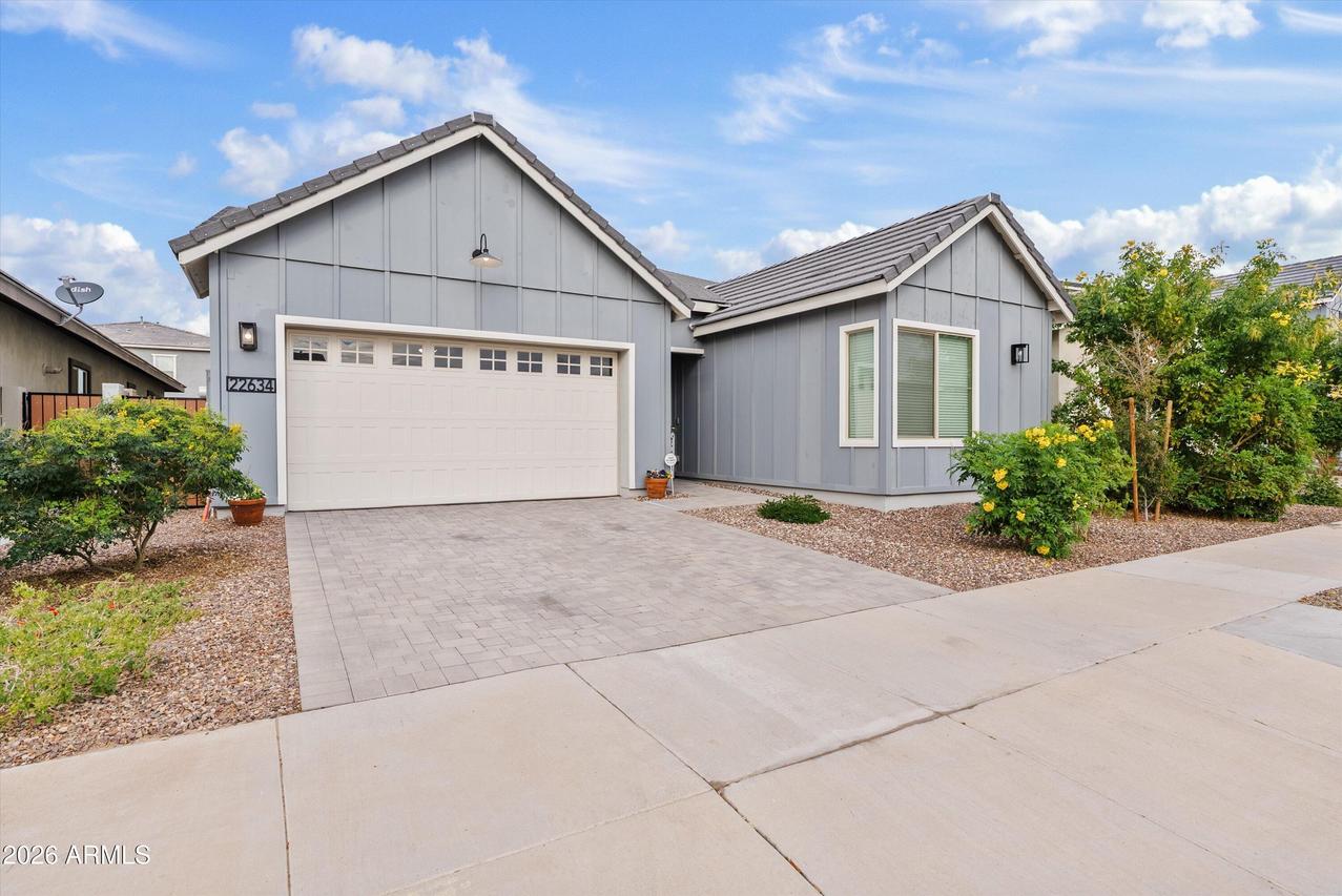 22634 E Bonanza Way, Queen Creek, AZ 85142