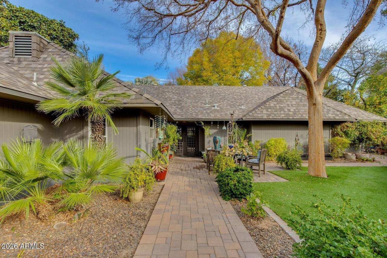 2038 E Pasadena Ave., Phoenix, AZ 85016