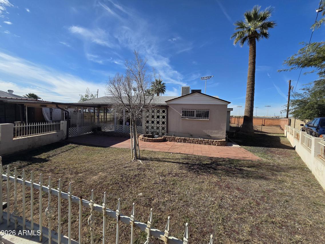 3237 W Pierce St., Phoenix, AZ 85009