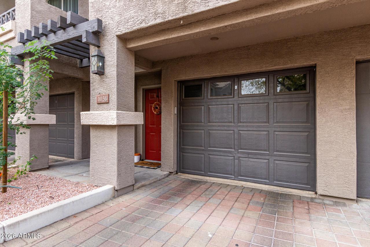 4455 E Paradise Village Pkwy. #1031, Phoenix, AZ 85032