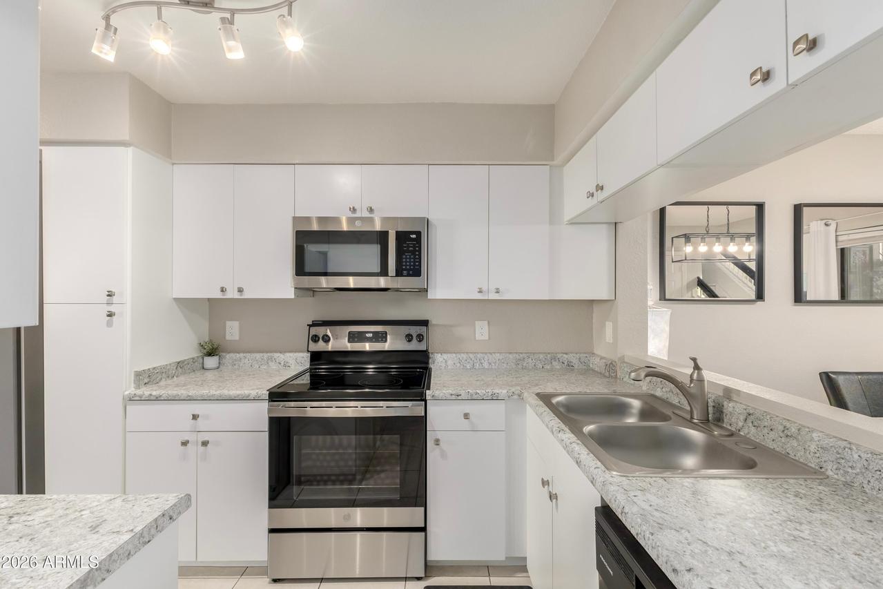 1718 S Longmore St. #34, Mesa, AZ 85202