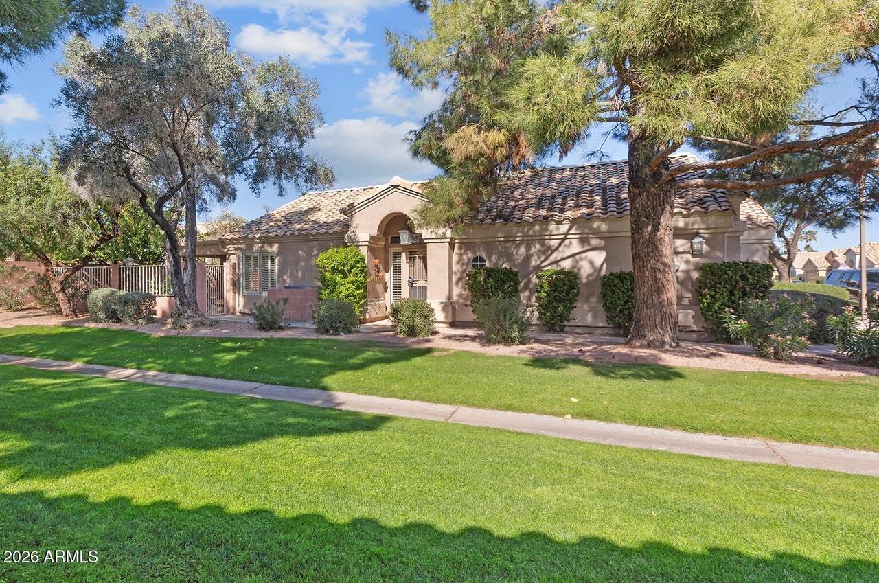 17120 N Silver Path, Surprise, AZ 85374