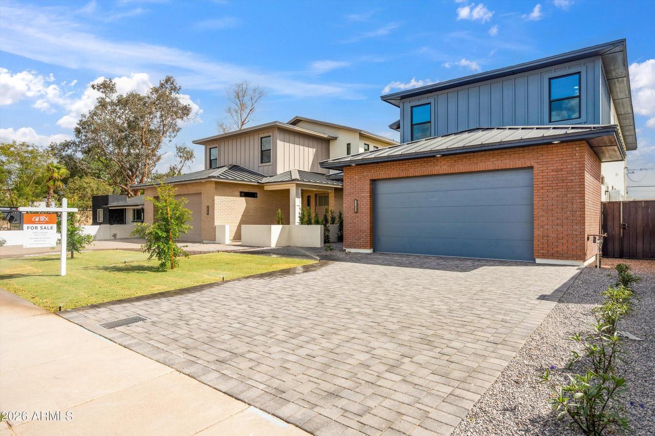 5533 E Earll Dr., Phoenix, AZ 85018