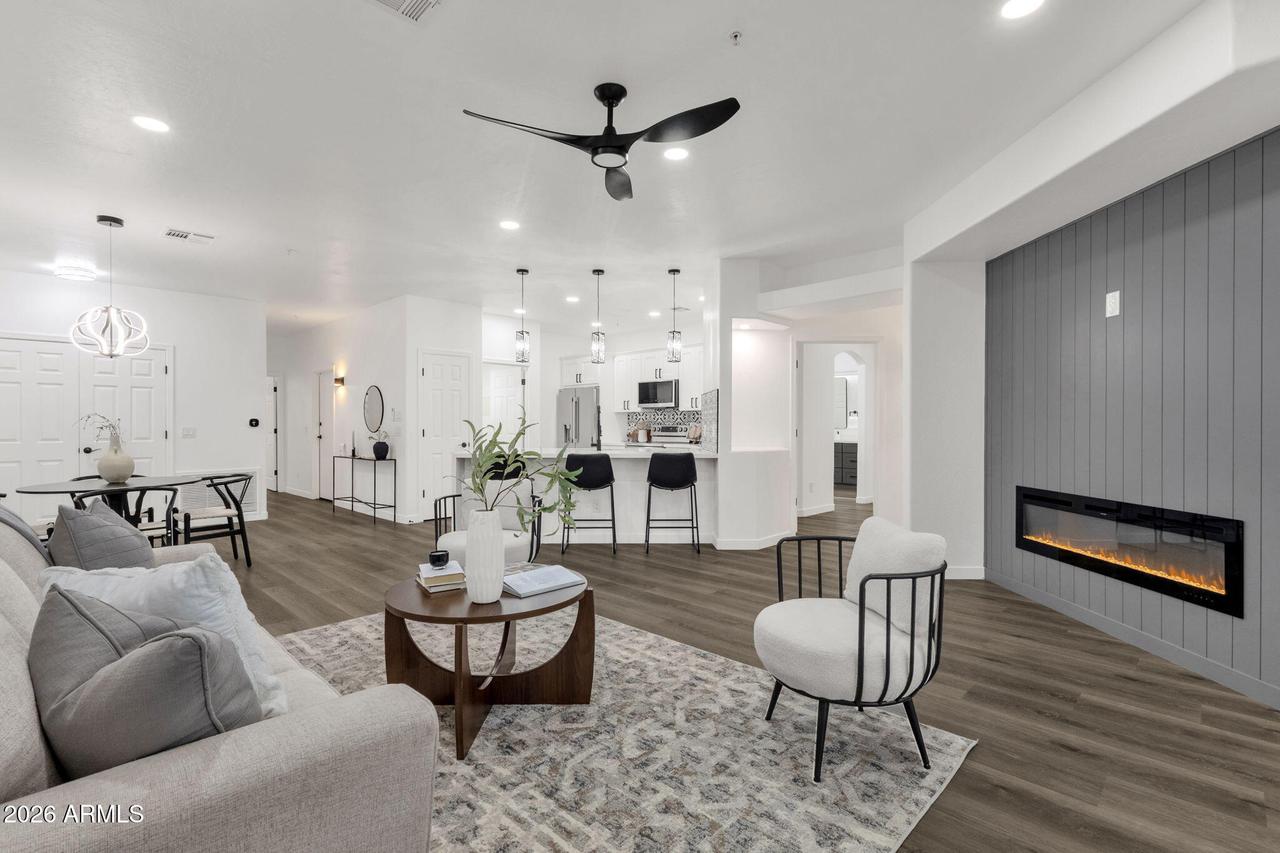 11500 E Cochise Dr. #1030, Scottsdale, AZ 85259