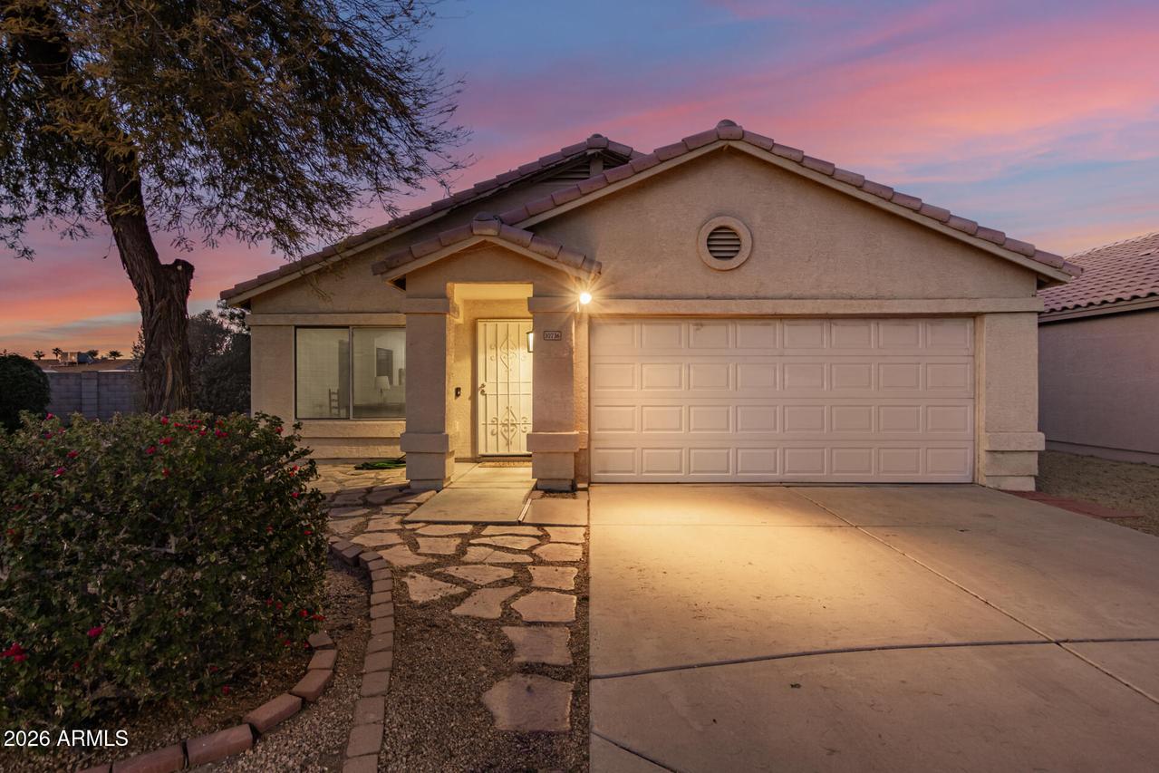 10736 W Turney Ave., Phoenix, AZ 85037