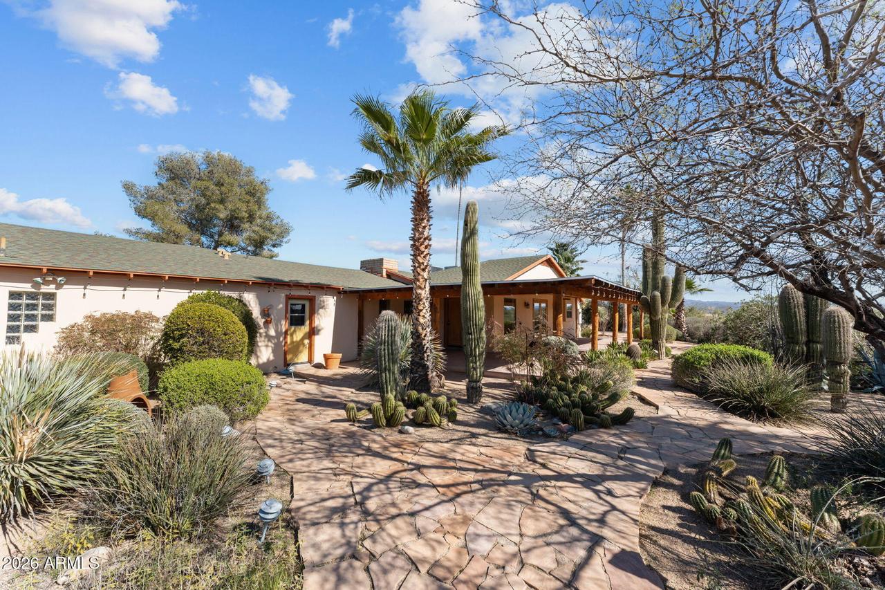 680 W Buckinghorse Tr., Wickenburg, AZ 85390