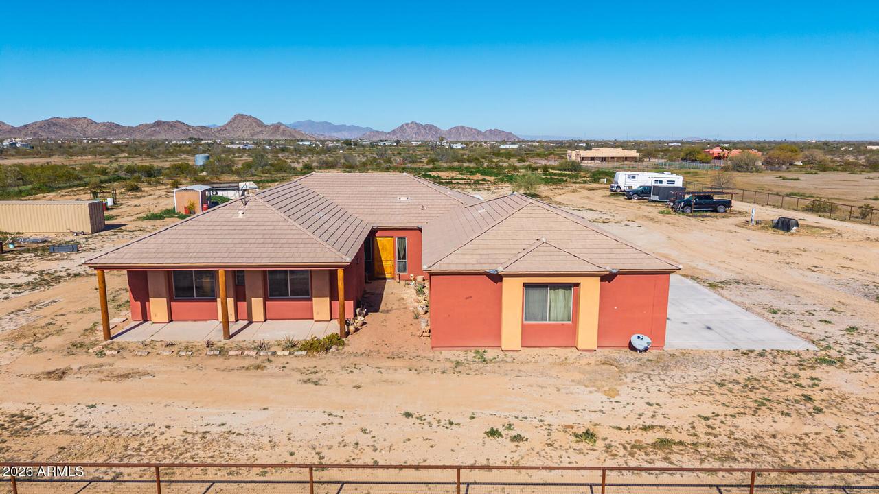 5358 N Gatlin Gun Tr., Maricopa, AZ 85139