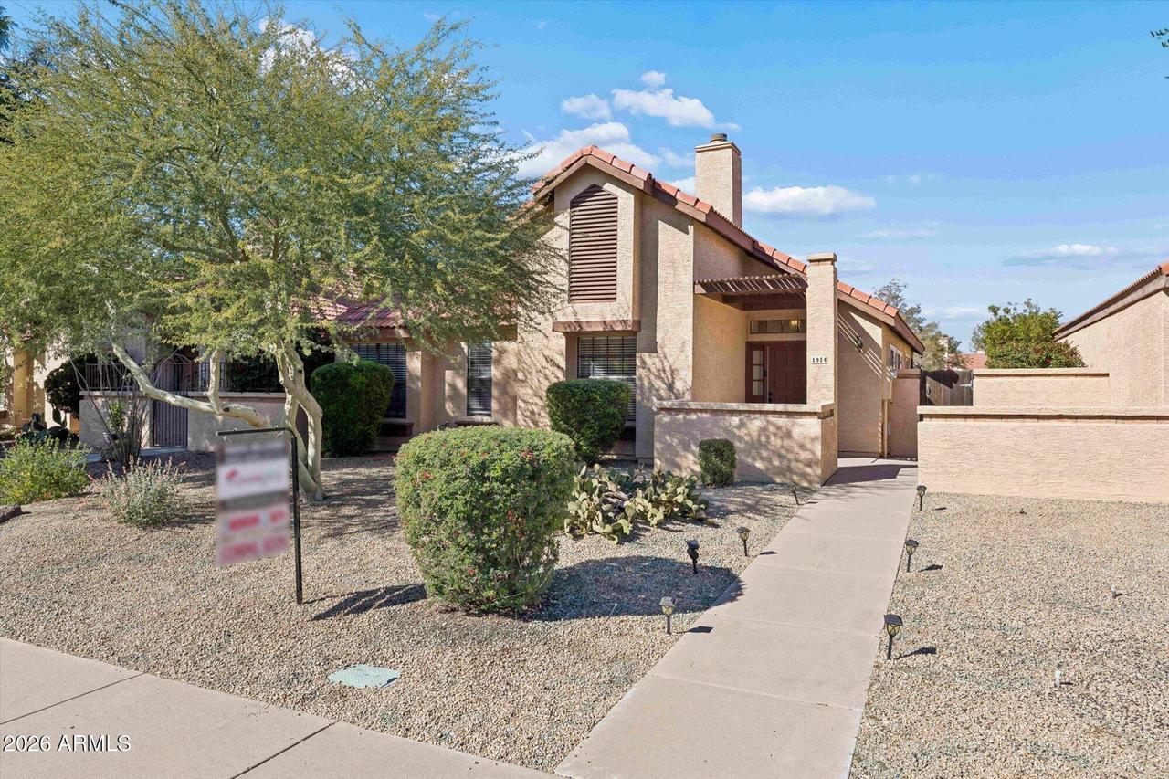 1914 E Citation Ln., Tempe, AZ 85284