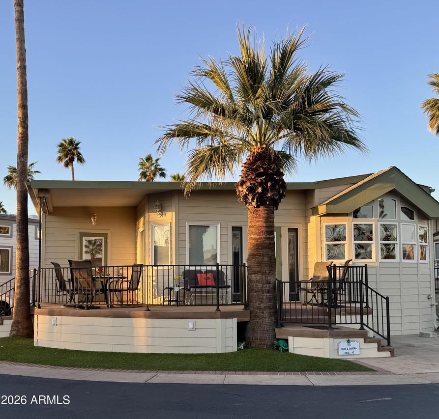 128 E Aztec Blvd. #214, Mesa, AZ 85205