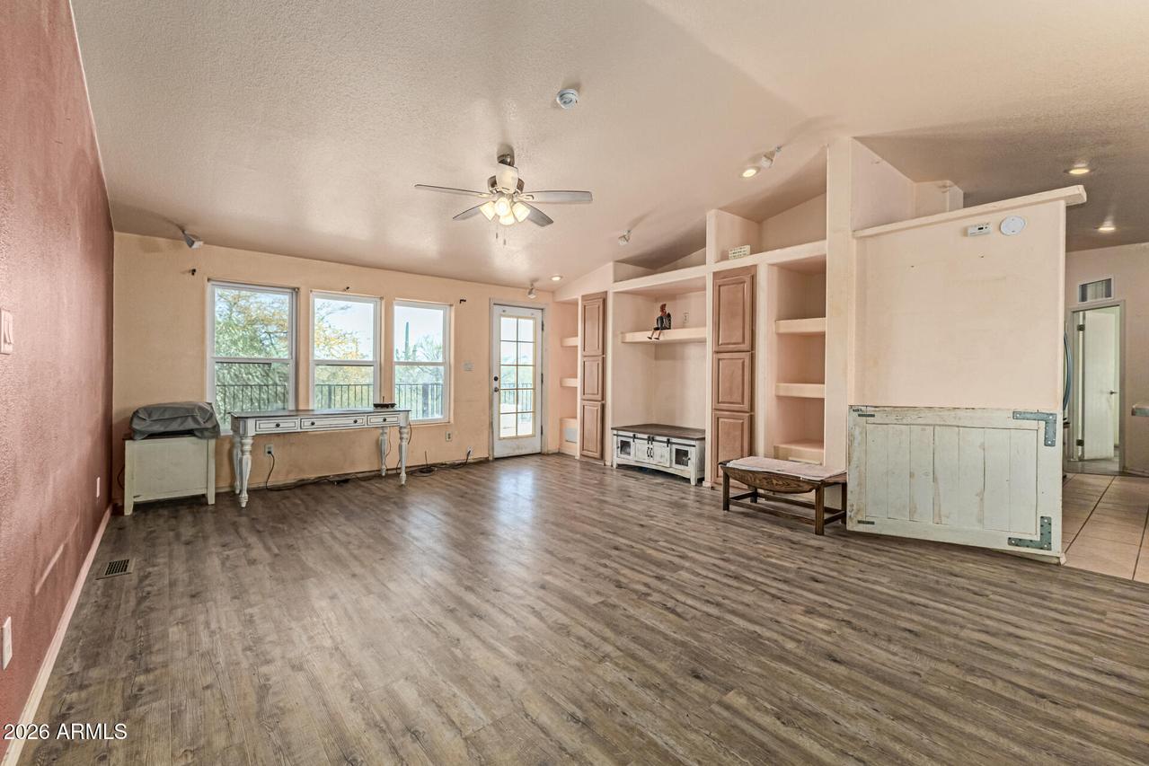 25206 W Rockaway Hills Dr., Morristown, AZ 85342