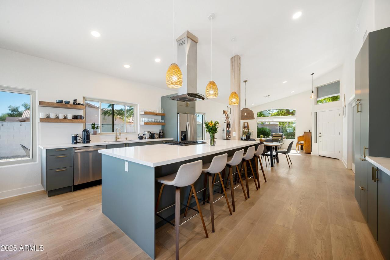 6994 W Monte Lindo, Glendale, AZ 85310