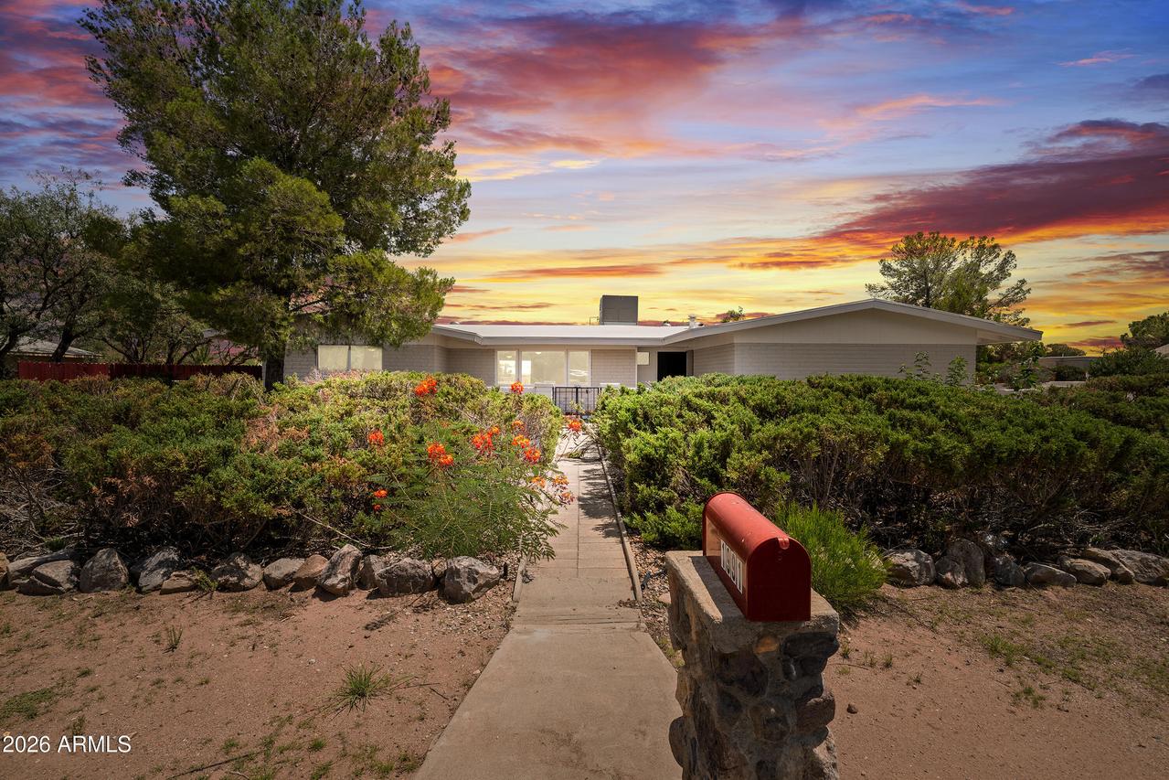 1991 Exeter Dr., Sierra Vista, AZ 85635