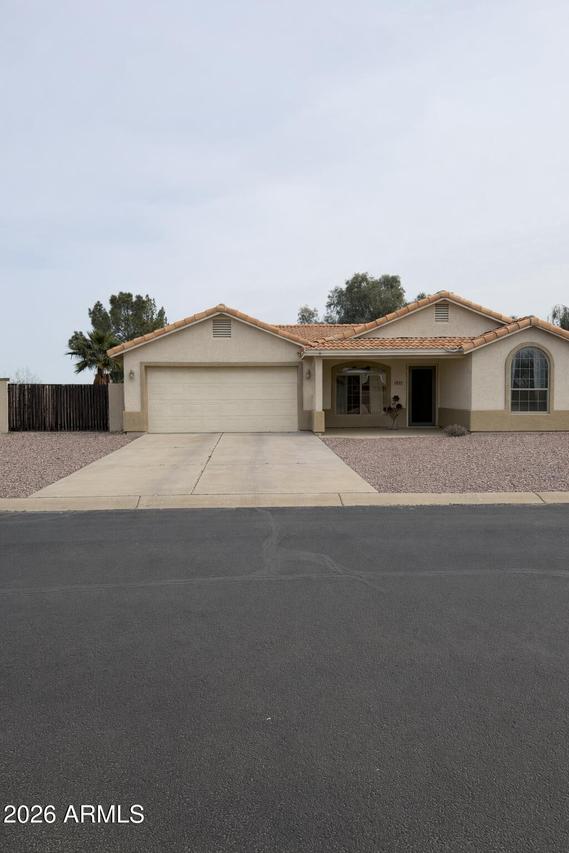 1015 E Lincolnwood Cir., Casa Grande, AZ 85194