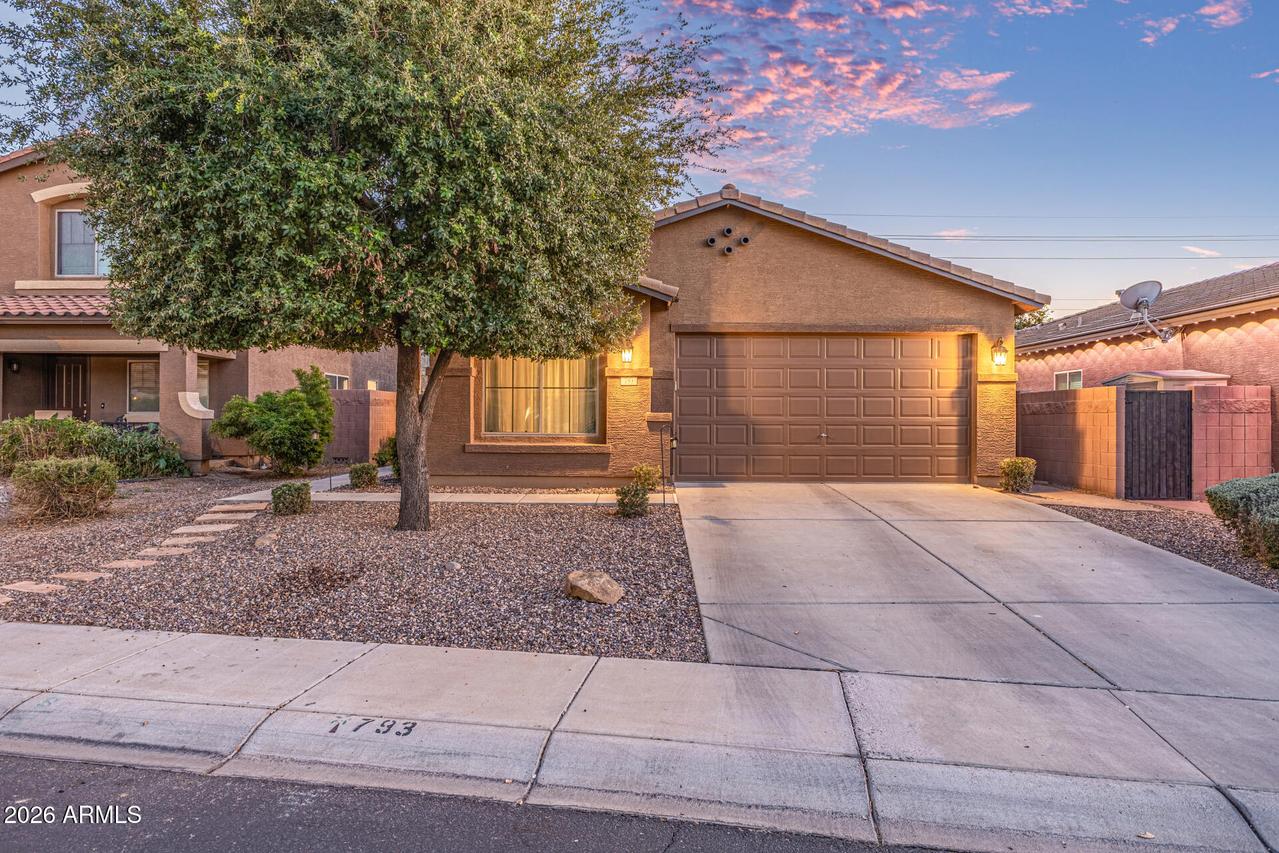 793 W Trellis Rd., Queen Creek, AZ 85140
