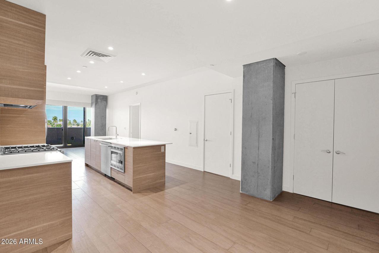 2300 E Campbell Ave. #416, Phoenix, AZ 85016