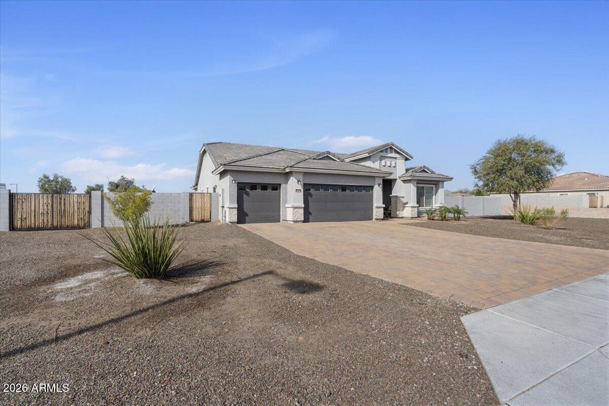 2438 S 218th Dr., Buckeye, AZ 85326