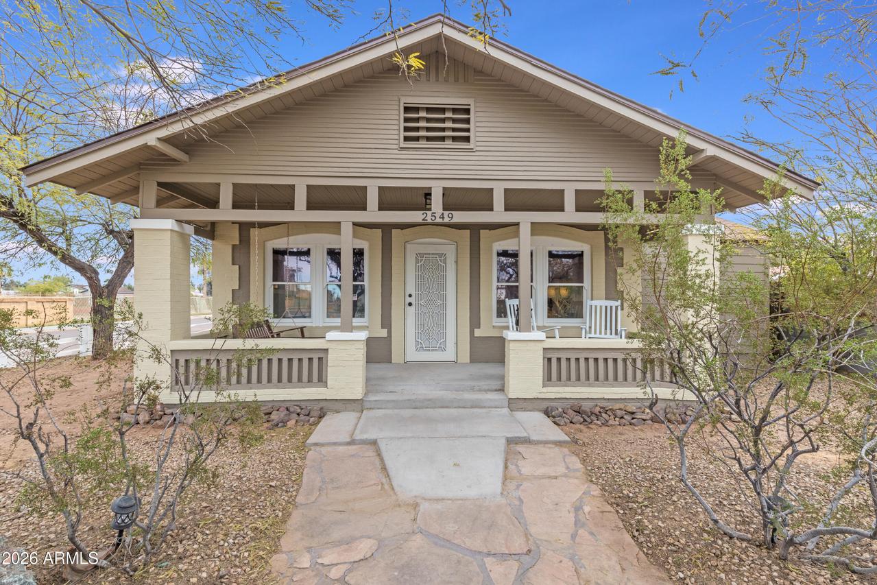 2549 N Mitchell St., Phoenix, AZ 85006