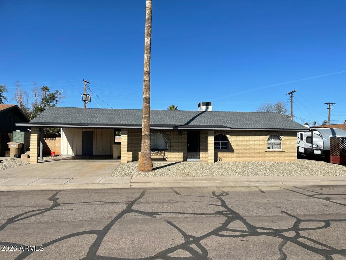 7408 W Becker Ln., Peoria, AZ 85345