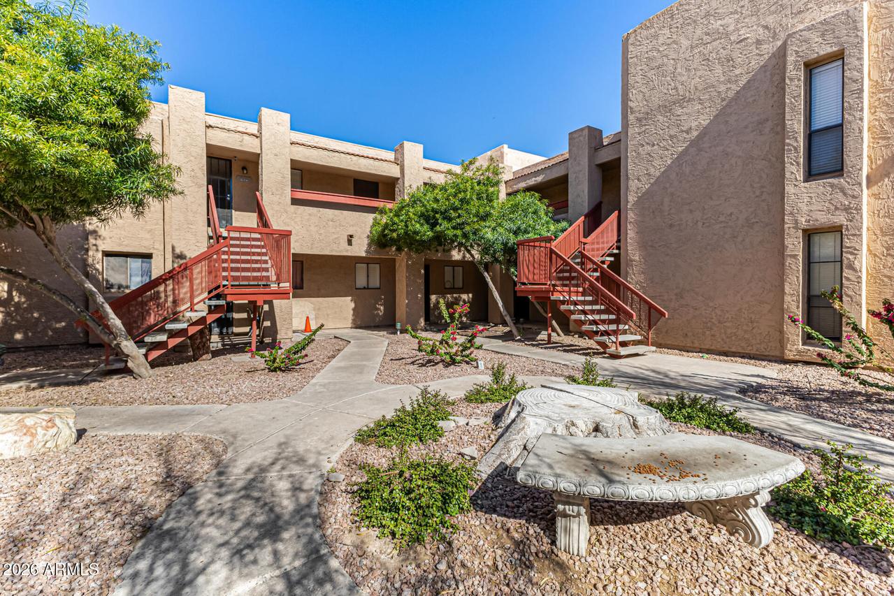 3131 W Cochise Dr. #229, Phoenix, AZ 85051