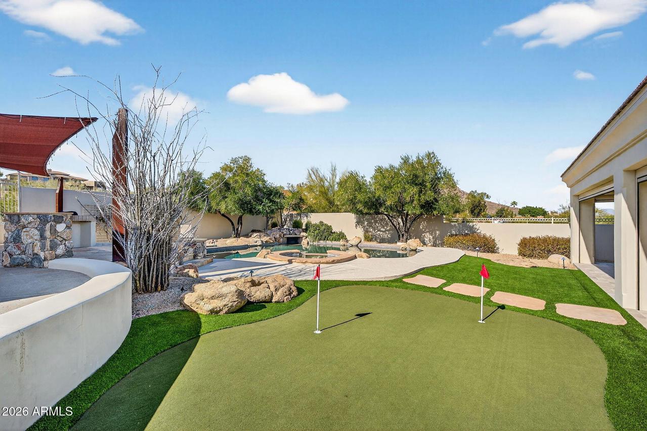 13630 N 18th St., Phoenix, AZ 85022