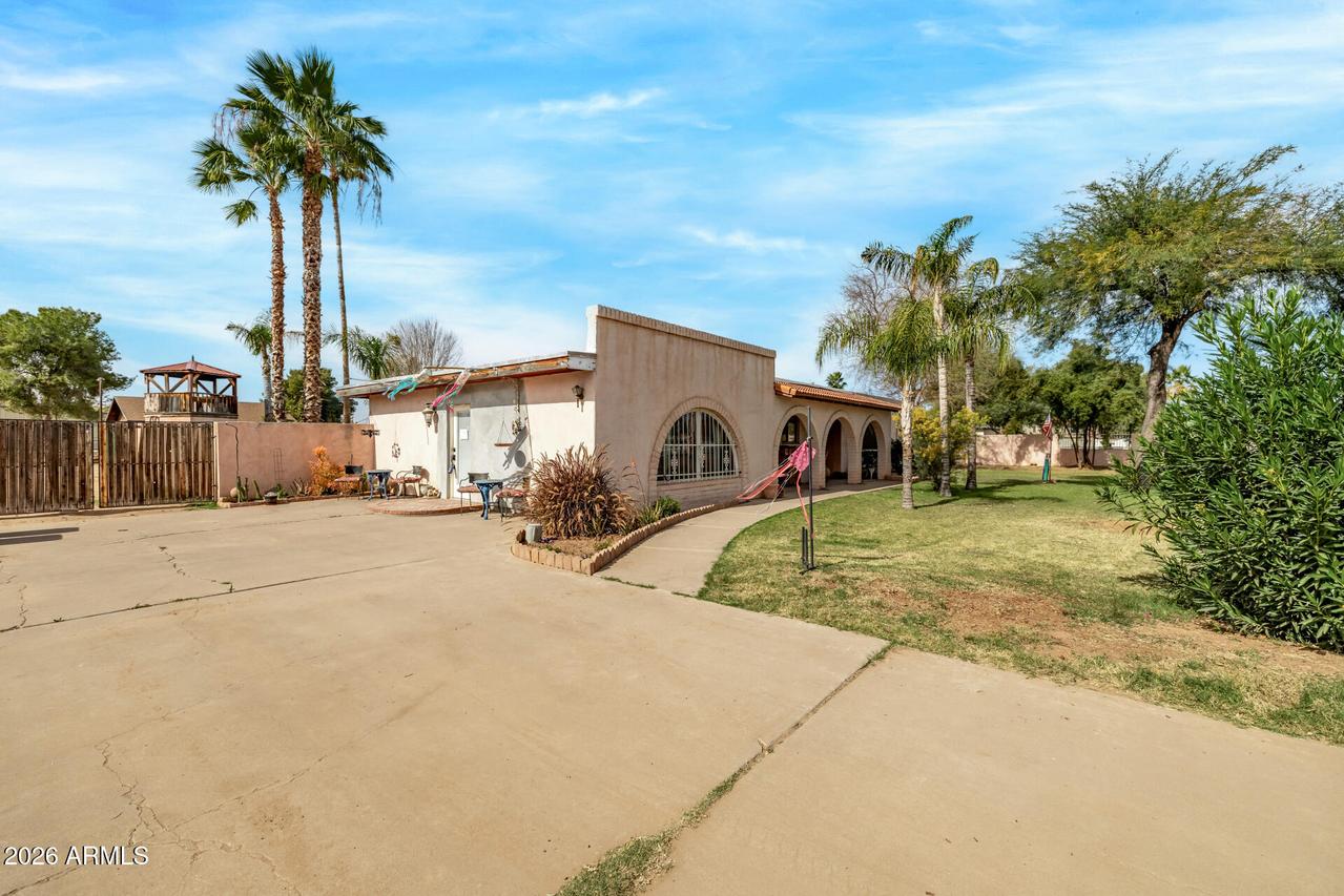 848 S 131st St., Gilbert, AZ 85233