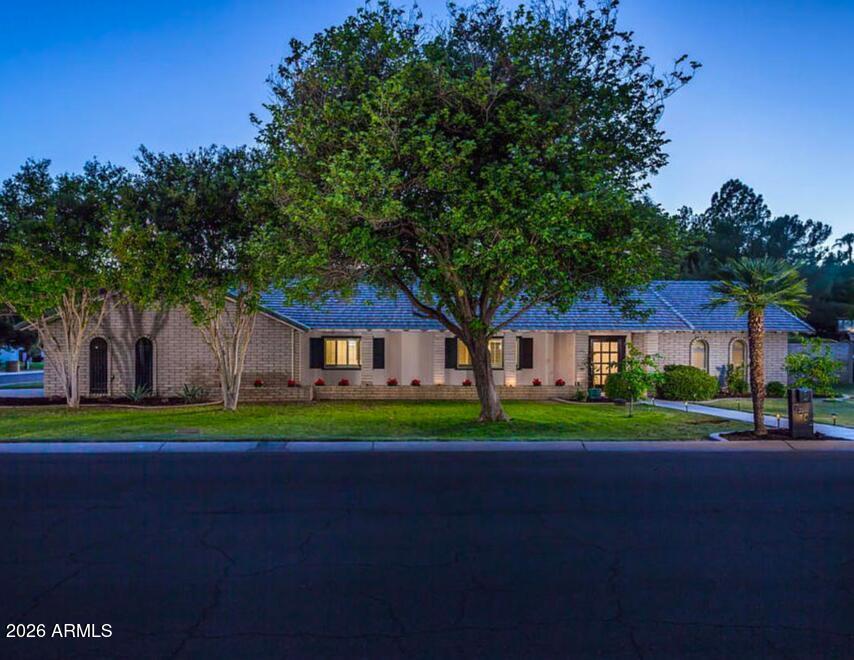 7502 N 10th St., Phoenix, AZ 85020