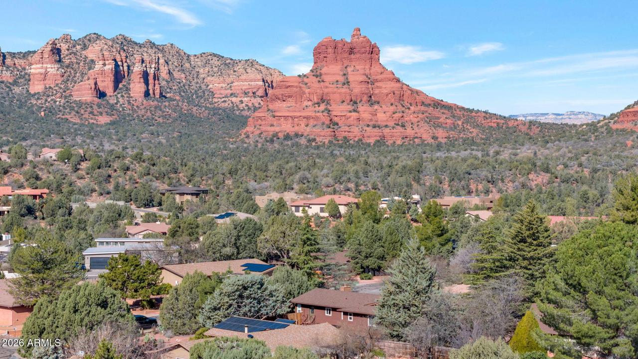 10 Broken Lance Cir., Sedona, AZ 86351