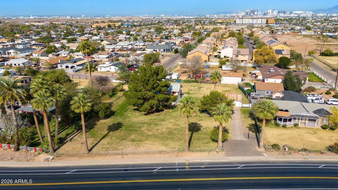 316 W Roeser Rd., Phoenix, AZ 85041