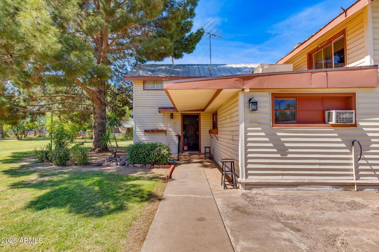 316 W Roeser Rd., Phoenix, AZ 85041