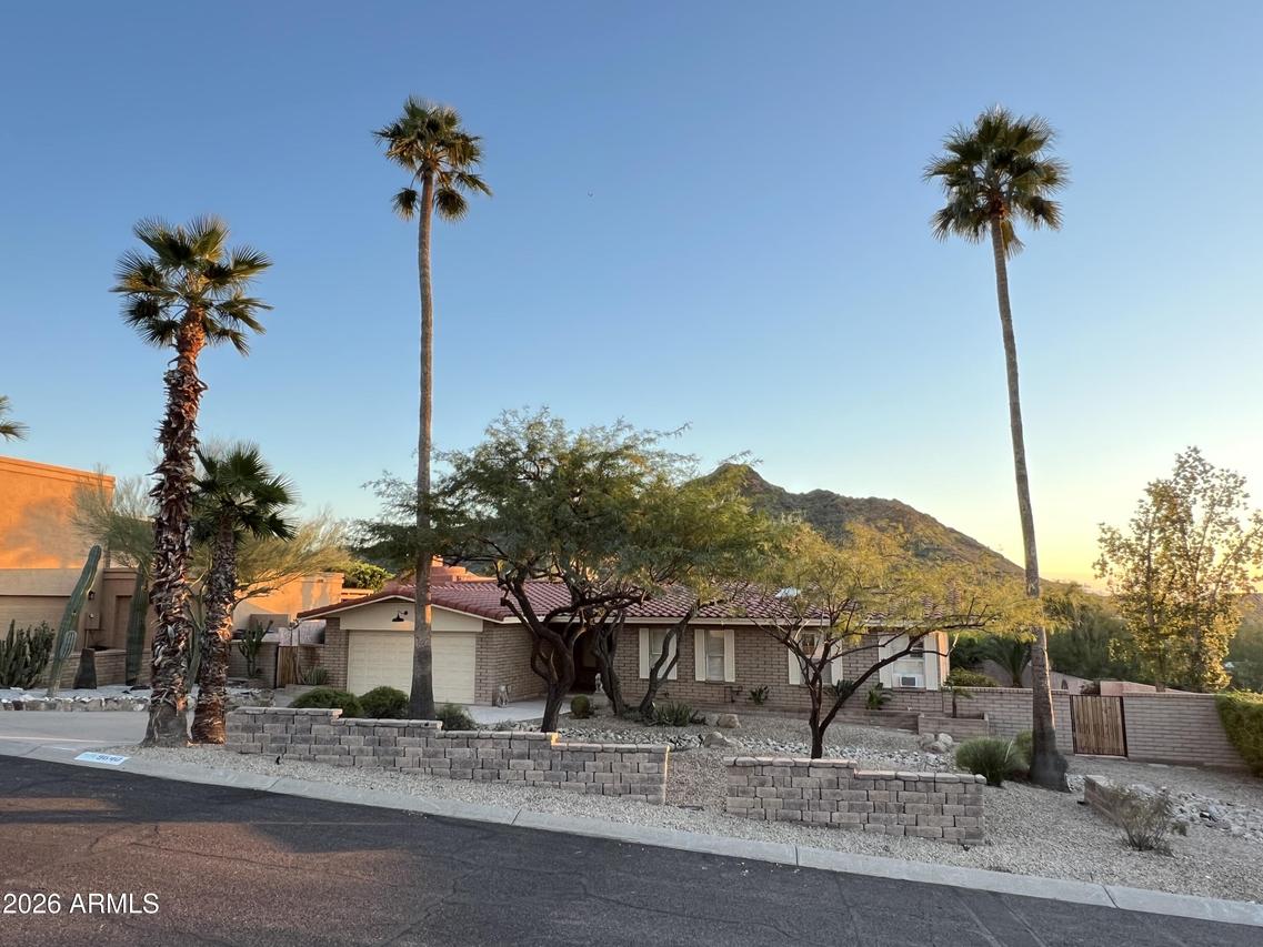 9640 N 18th St., Phoenix, AZ 85020