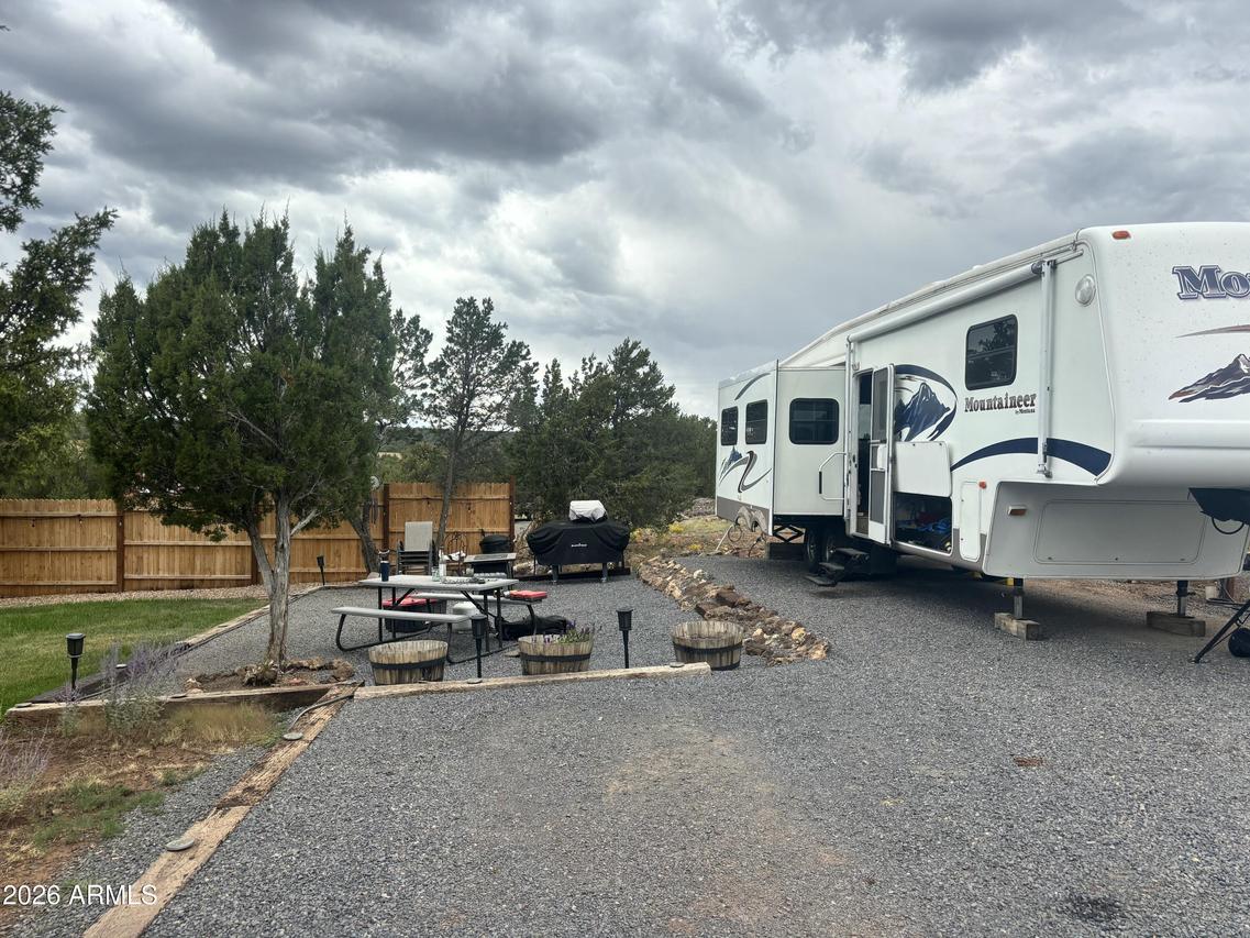 5 N3086 #-, Show Low, AZ 85901