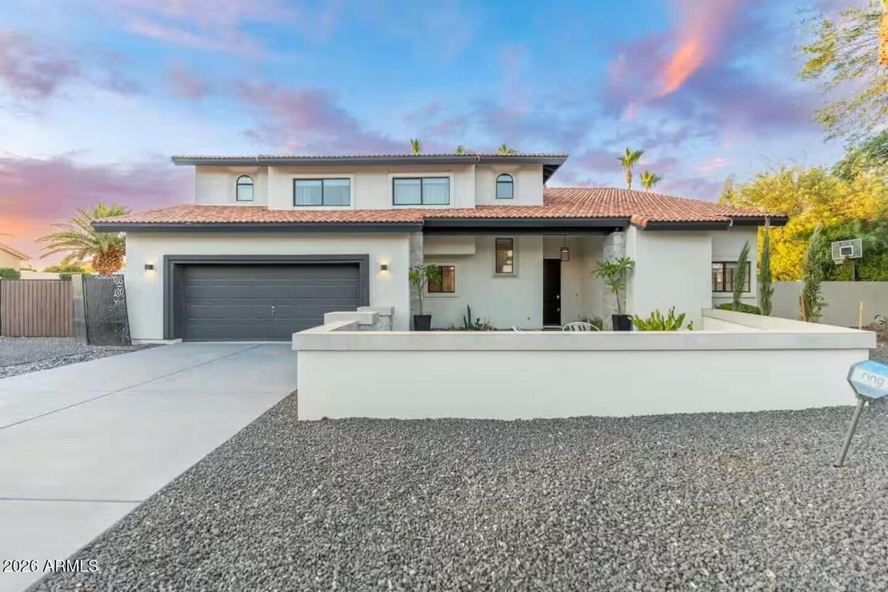 2814 E Evans Dr., Phoenix, AZ 85032