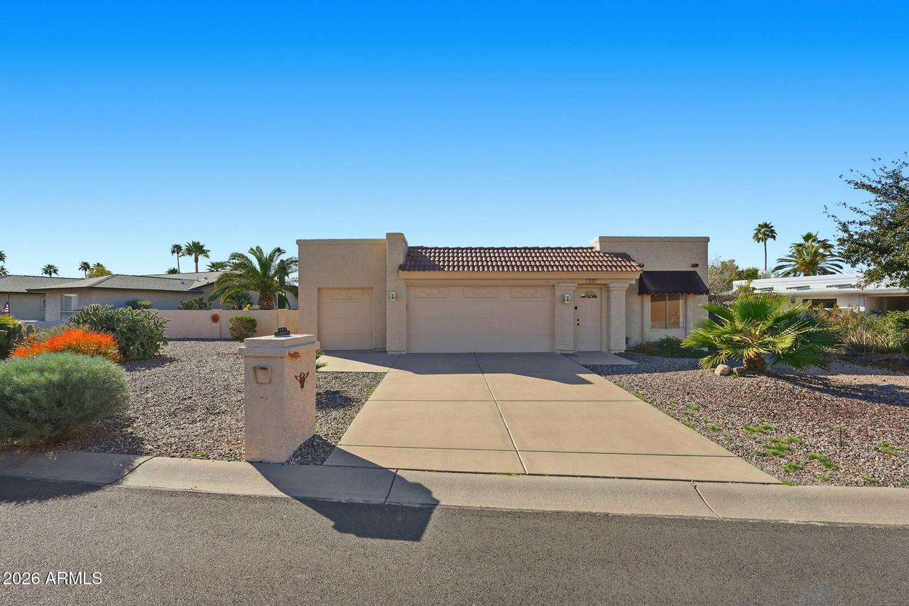 26402 S Lakemont Dr., Sun Lakes, AZ 85248