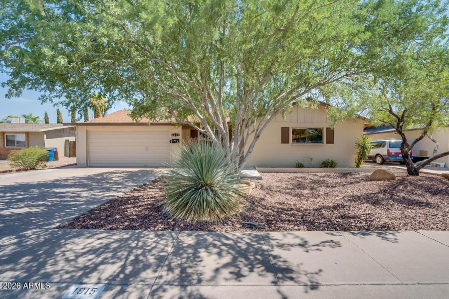 1915 E Gemini Dr., Tempe, AZ 85283