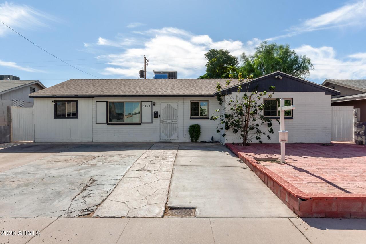 8151 W Clarendon Ave., Phoenix, AZ 85033