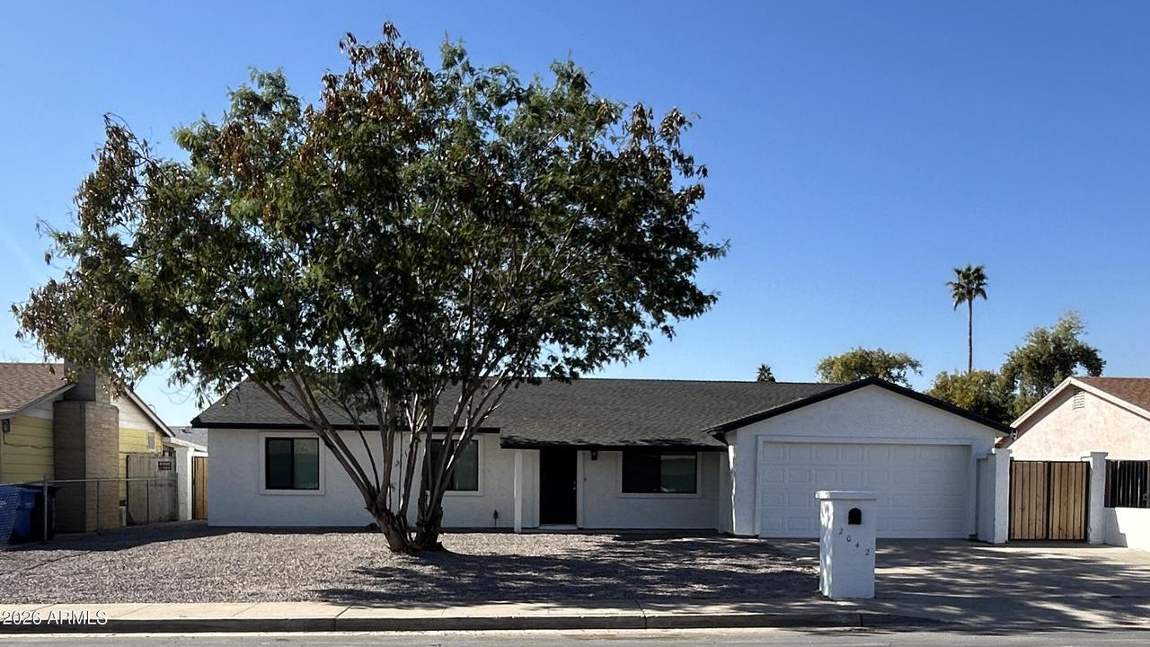2042 N 64th Dr., Phoenix, AZ 85035