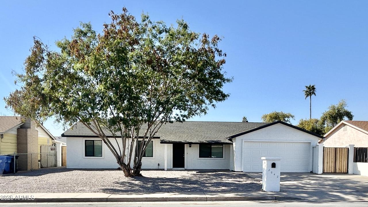 2042 N 64th Dr., Phoenix, AZ 85035