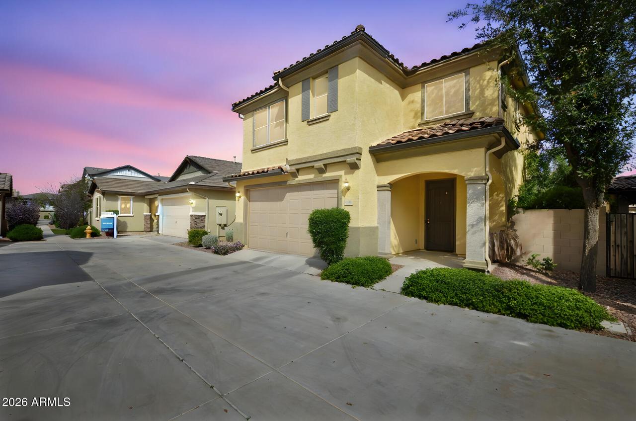 214 E Bluejay Dr., Chandler, AZ 85286