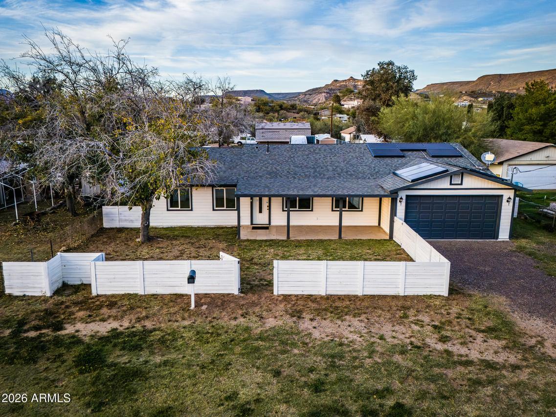 19750 E Green Valley Rd., Black Canyon City, AZ 85324